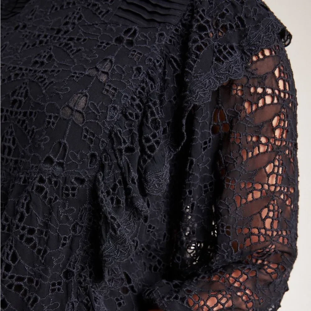 Anthropologie Clementine Eyelet Lace Blouse Black Ruffle Puff Sleeve Size 6